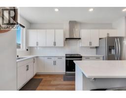 Primary Bedroom - 130 Dawson Harbour Rise, Chestermere, AB T1X1Z7 Photo 10