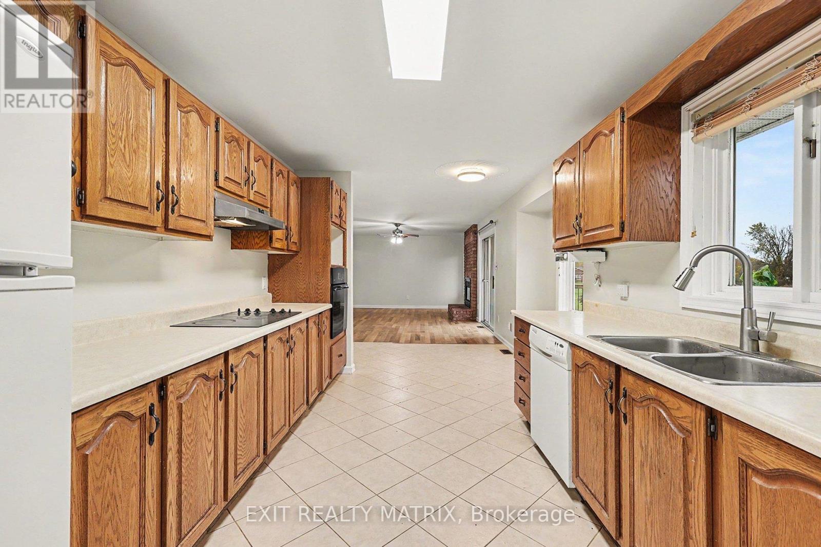 2380 YORKS CORNERS ROAD, Ottawa — photo 11