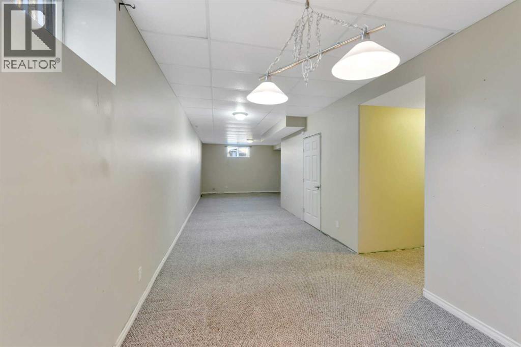 Listing photo – 3 Dietz Close, Red Deer