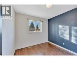 3 Dietz Close, Red Deer, AB T4R2S7 Photo 17