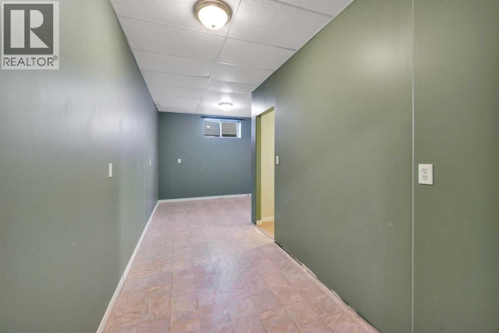 Listing photo – 3 Dietz Close, Red Deer