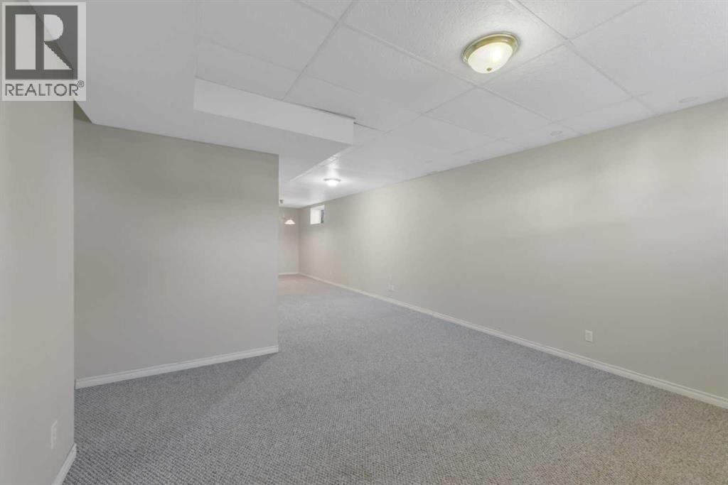 Listing photo – 3 Dietz Close, Red Deer