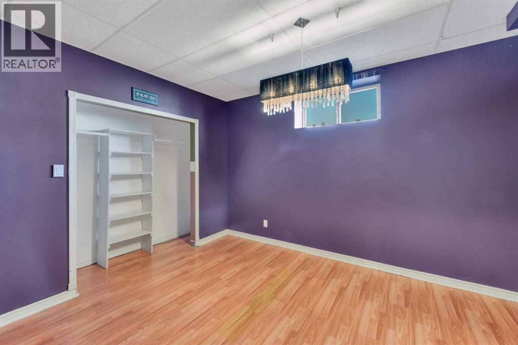 Listing photo – 3 Dietz Close, Red Deer