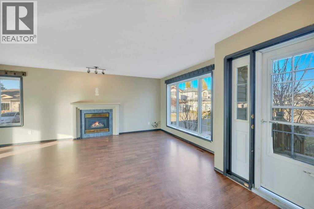 Listing photo – 3 Dietz Close, Red Deer