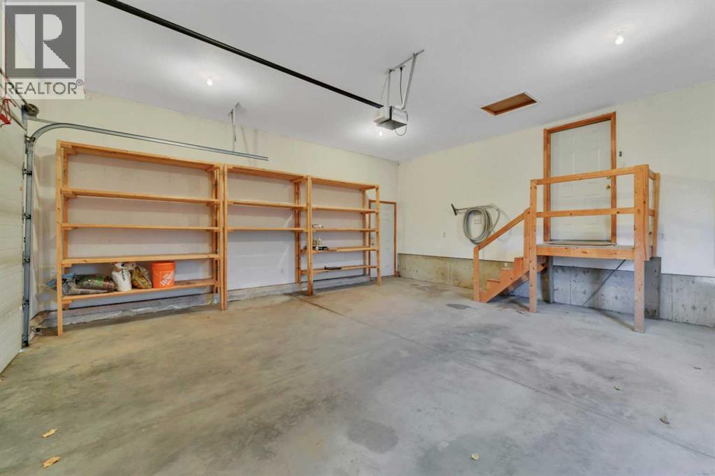 Listing photo – 3 Dietz Close, Red Deer