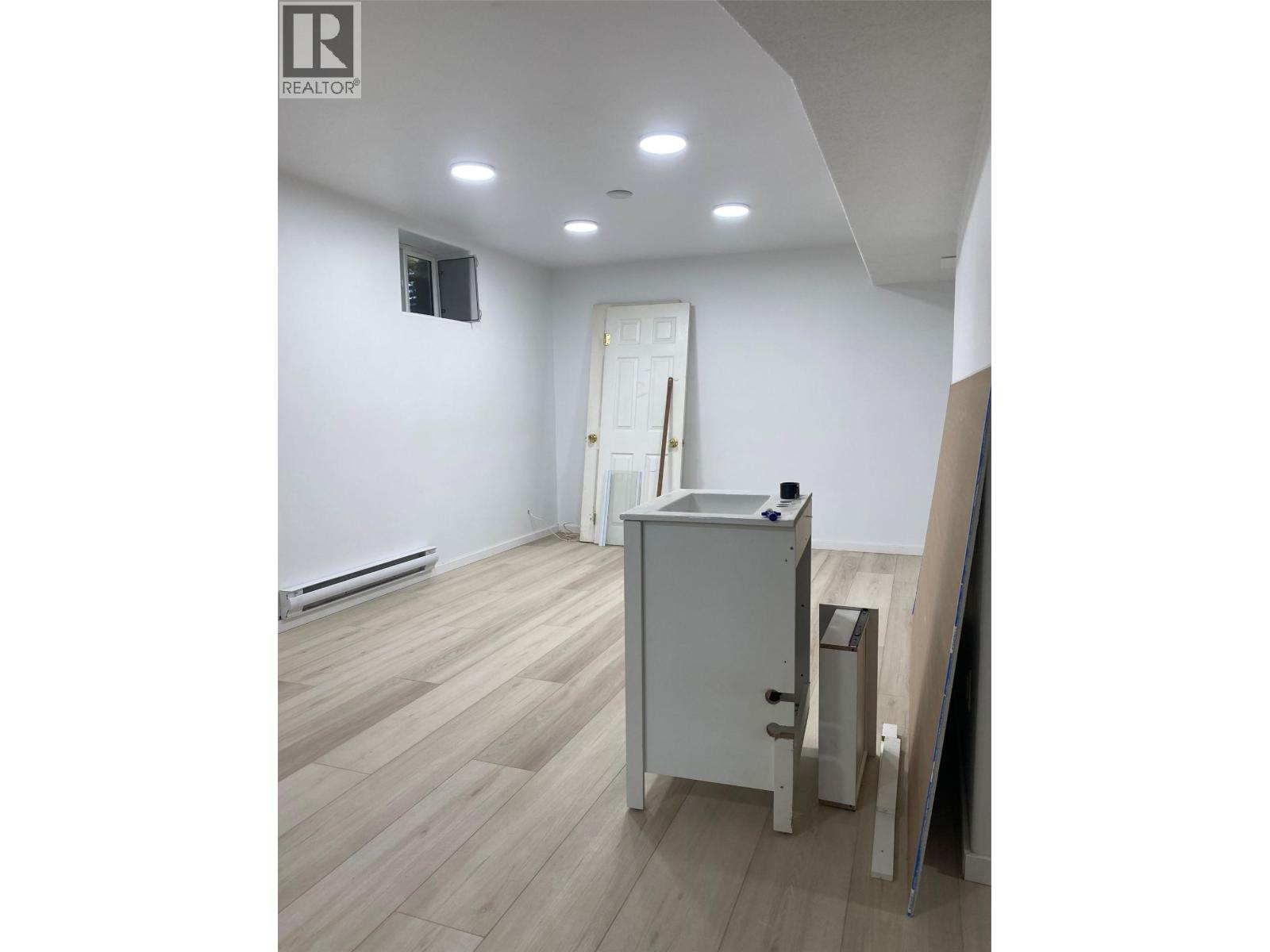 861 Cedar Street - 16