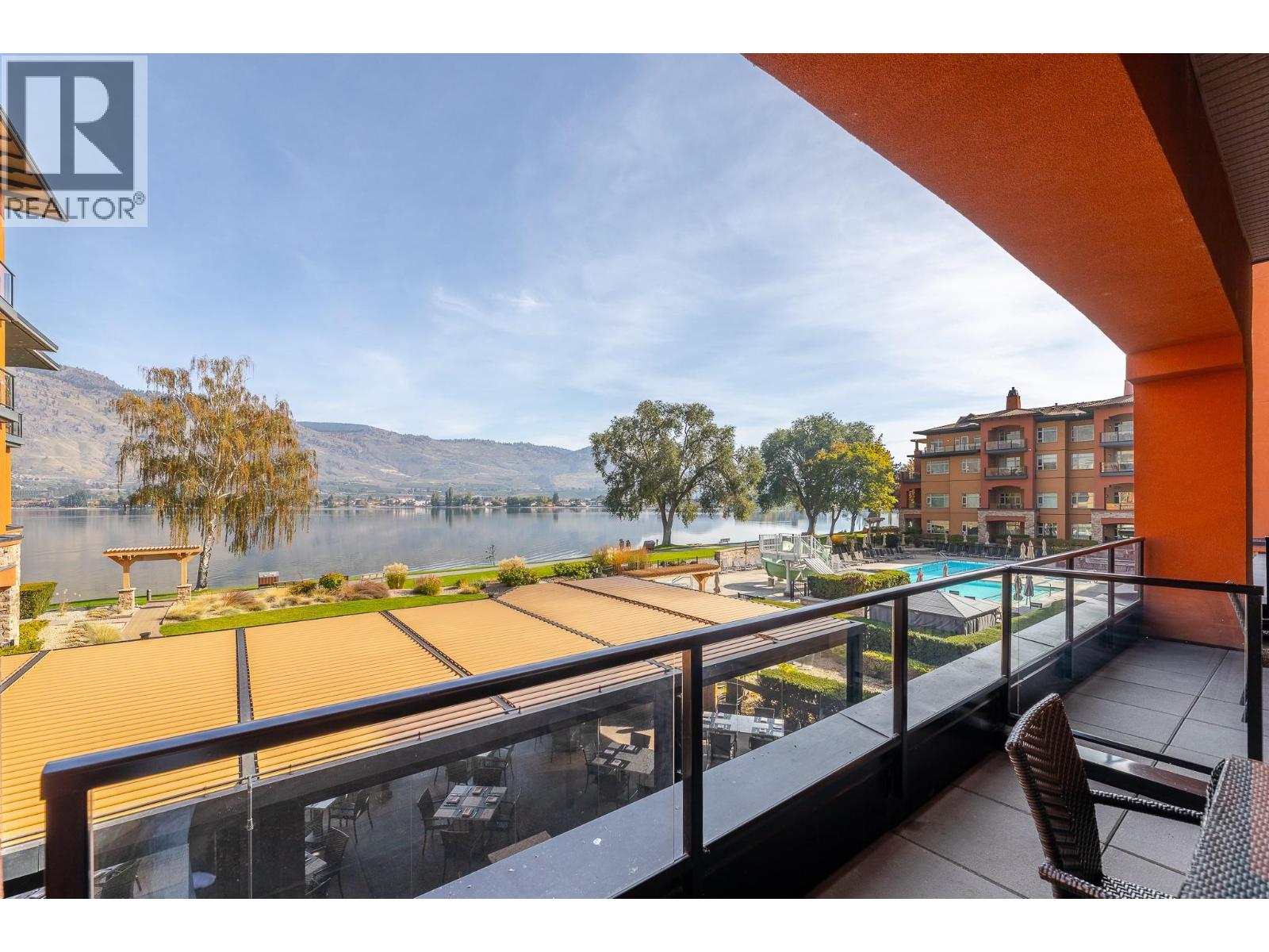 15 PARK Place Unit# 209