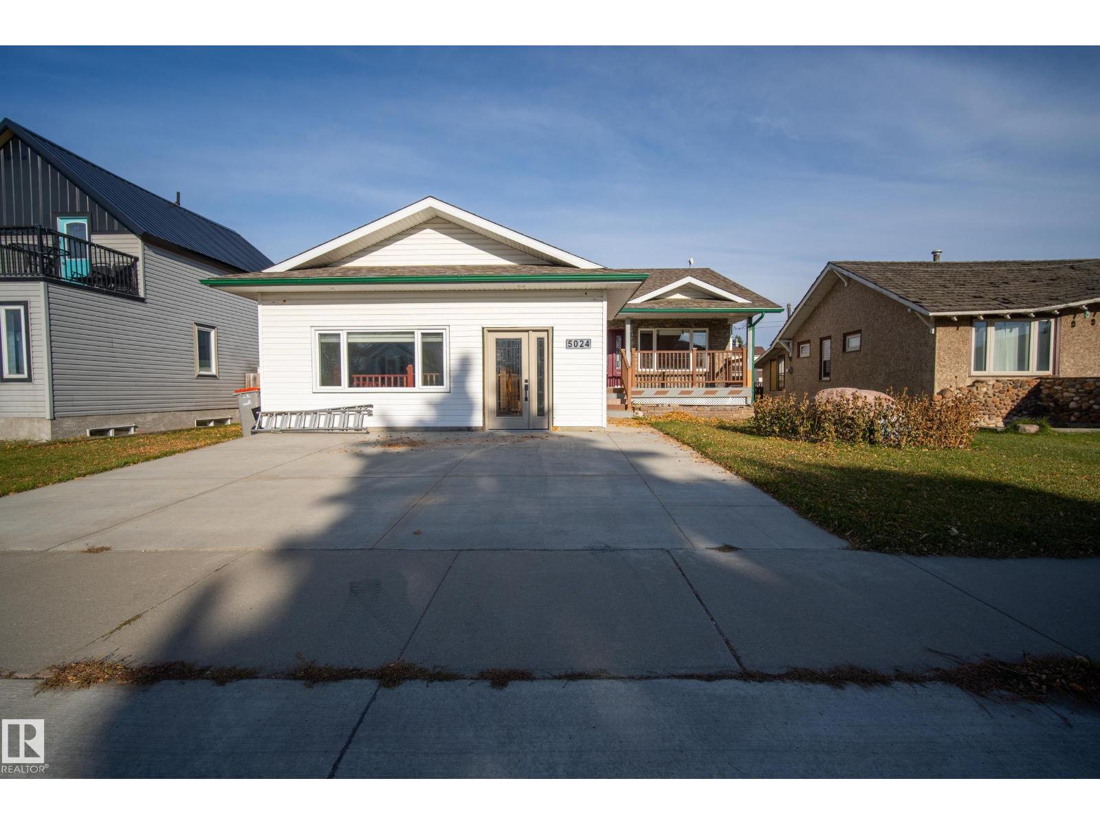 5024 50 AV, Millet — photo 2