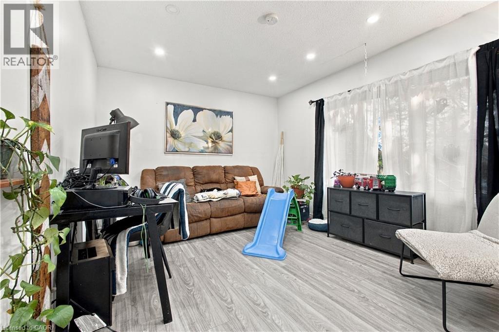 74 HOMESTEAD Place — photo 3