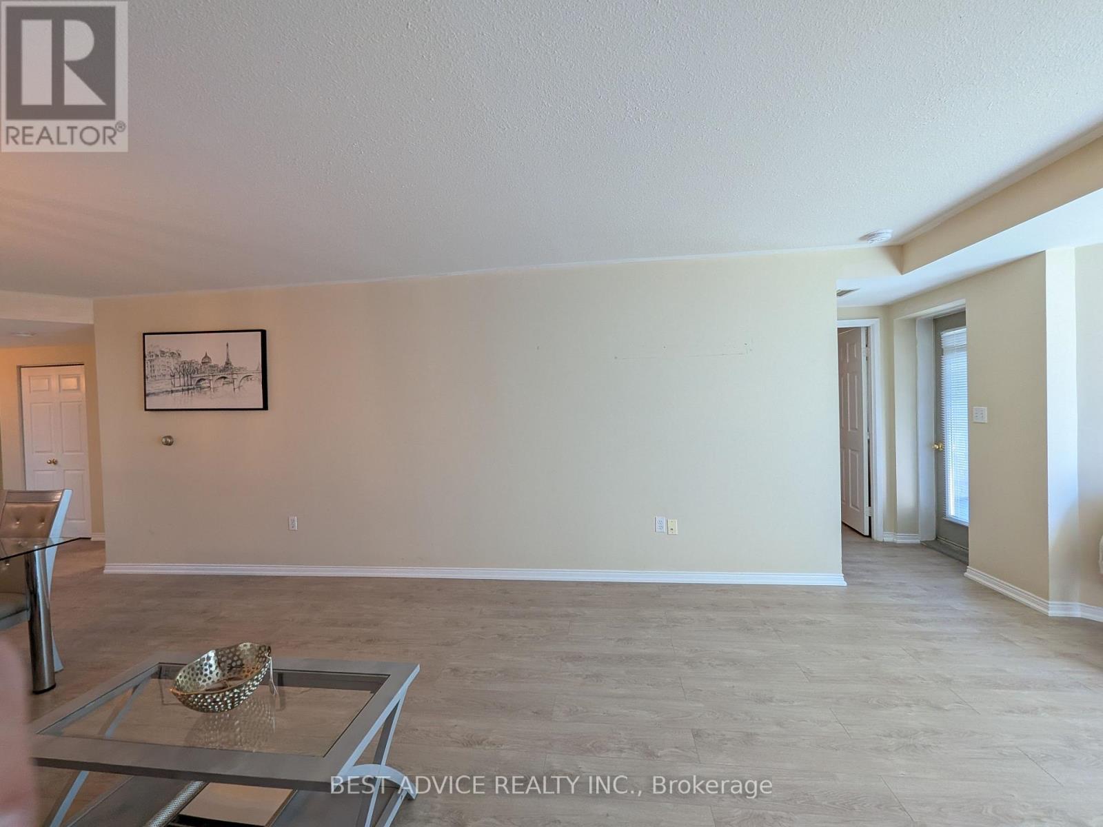 104- 85 Wellington Street West, Aurora, ON photo 23