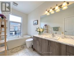 11423 Leslie Street, Richmond Hill, ON L4S0N7 Photo 11