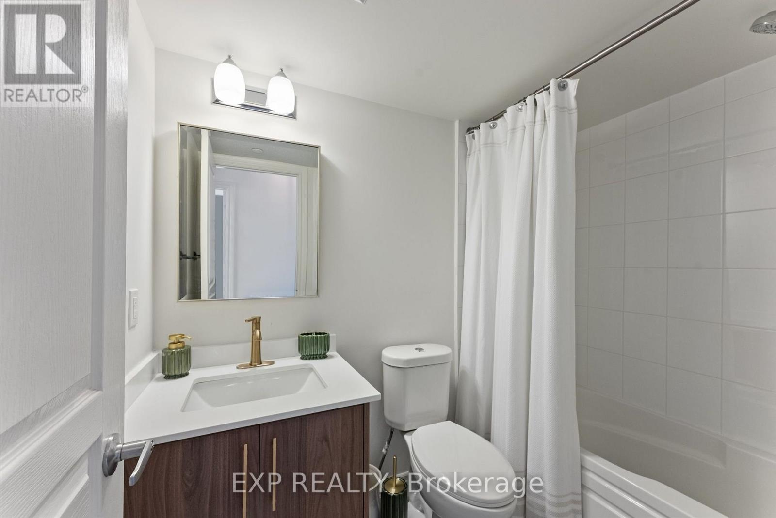 6- 145 Long Branch Avenue, Toronto, ON photo 18