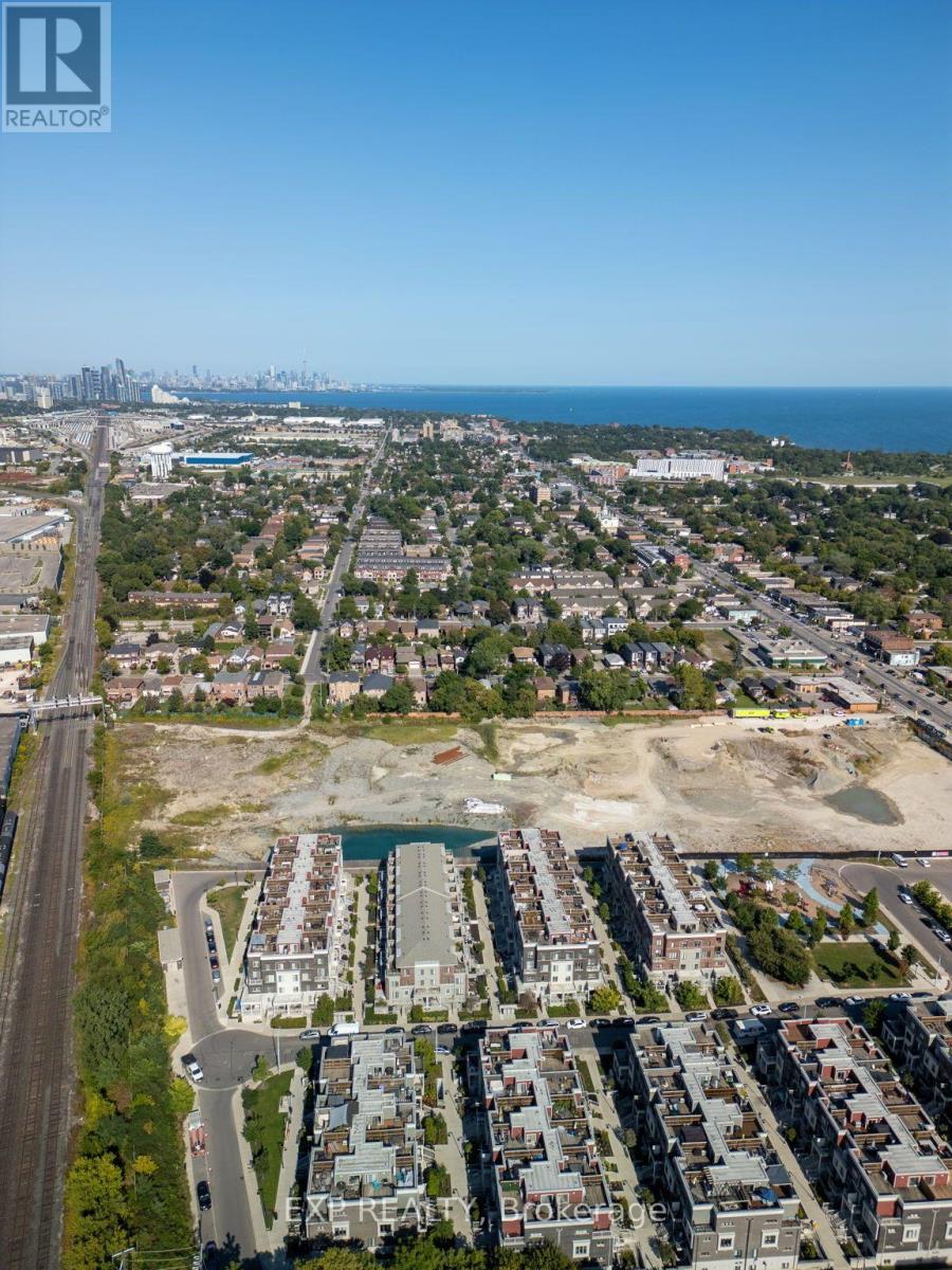 6- 145 Long Branch Avenue, Toronto, ON photo 25