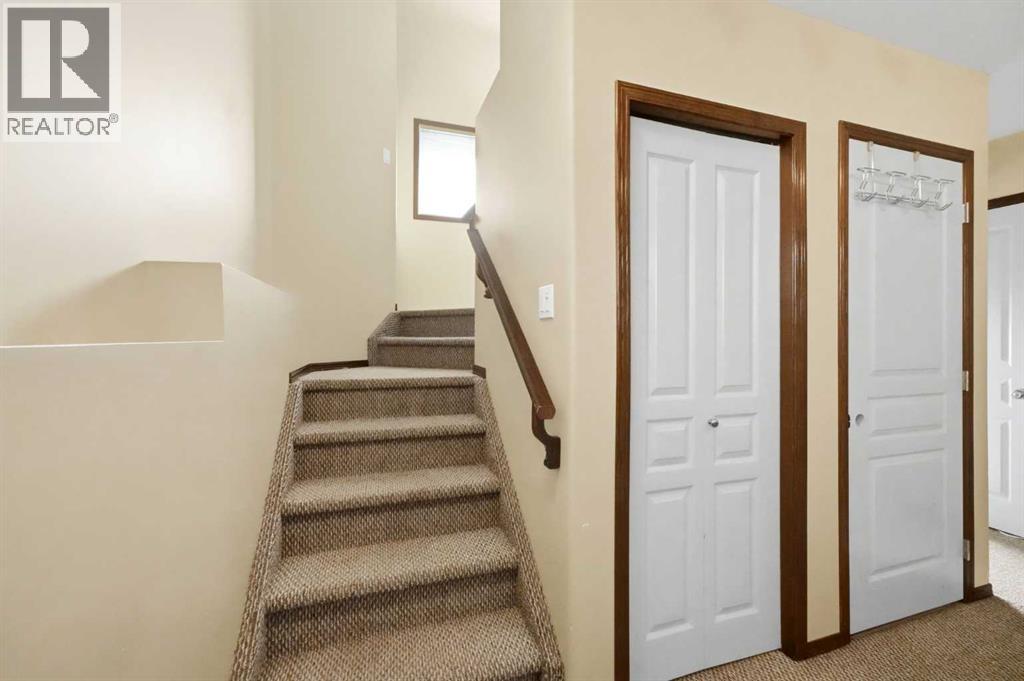 96 Hinshaw Drive, Sylvan Lake — photo 11
