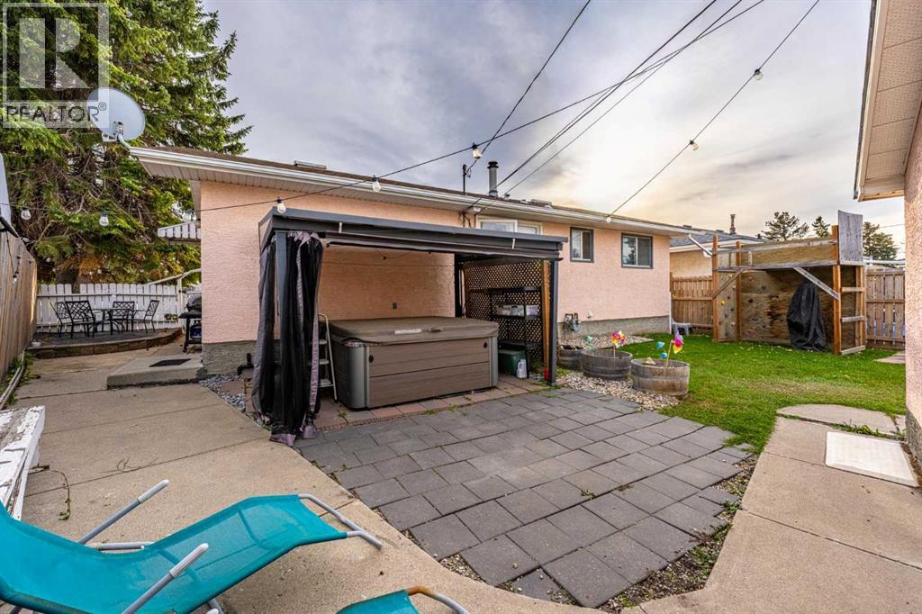 2120 Milne Drive NE photo 34
