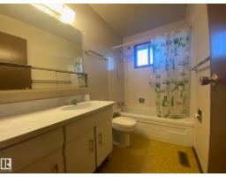 4103 73 St, Camrose, AB T4V3L7 Photo 22