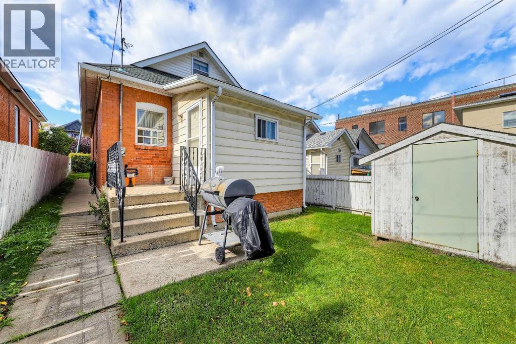 104 7 Street NE photo 12