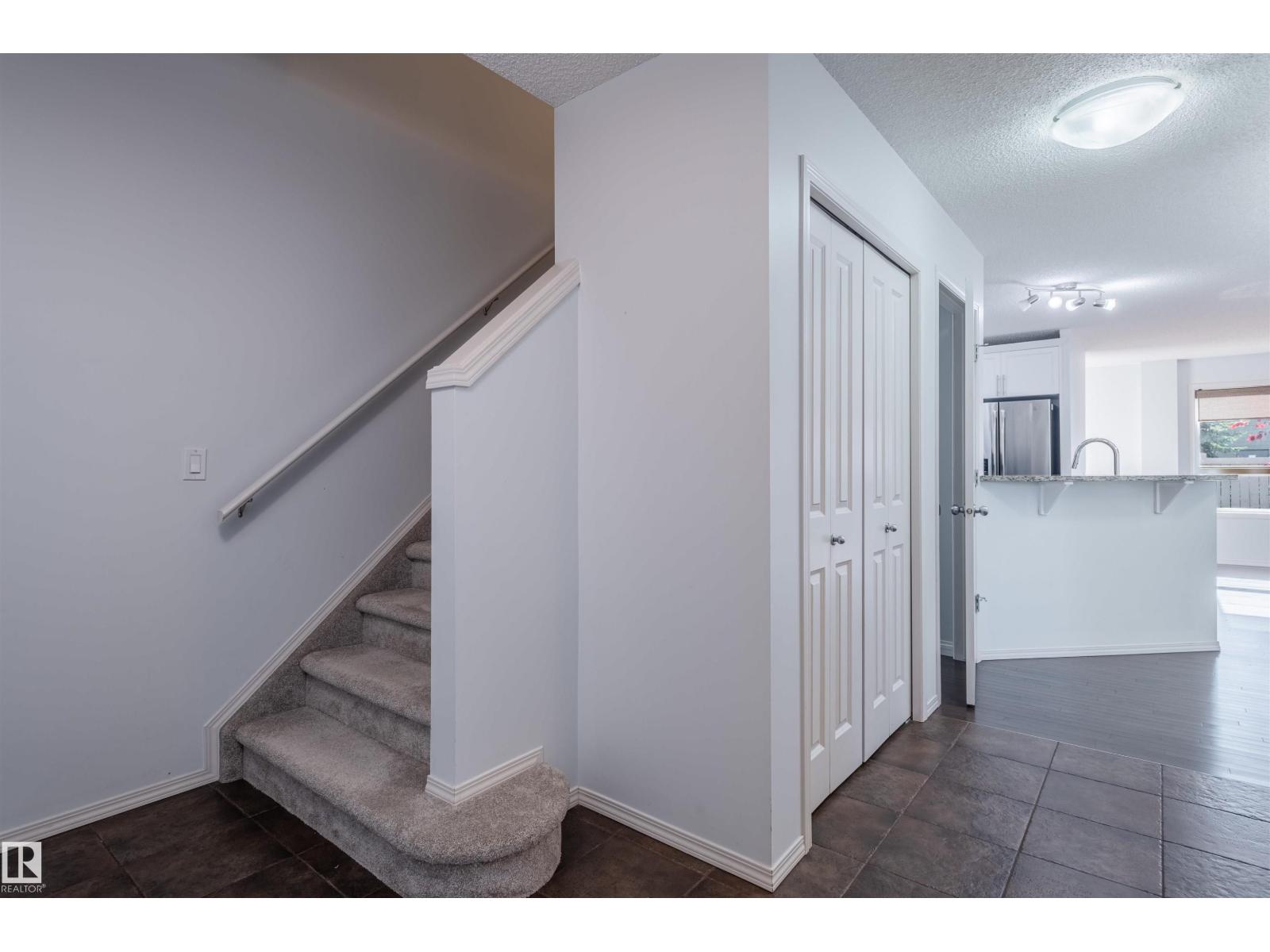21413 94 AV NW, Edmonton — photo 4