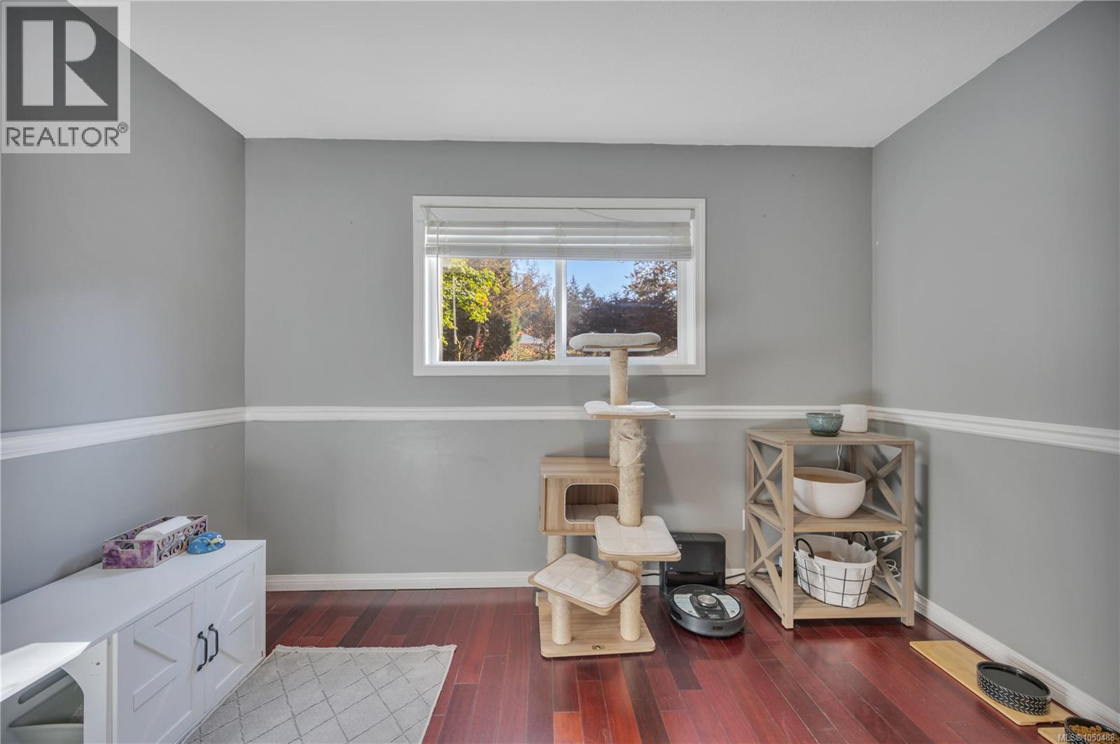 5911 Waldbank Rd - 55