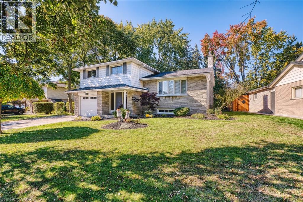 127 MIDLAND Drive, Kitchener — photo 2
