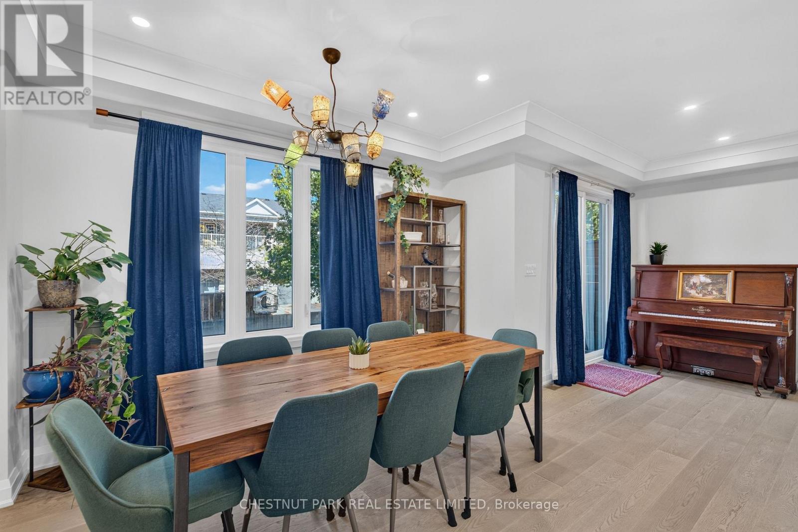 40 Lowther Avenue, Richmond Hill, ON photo 17