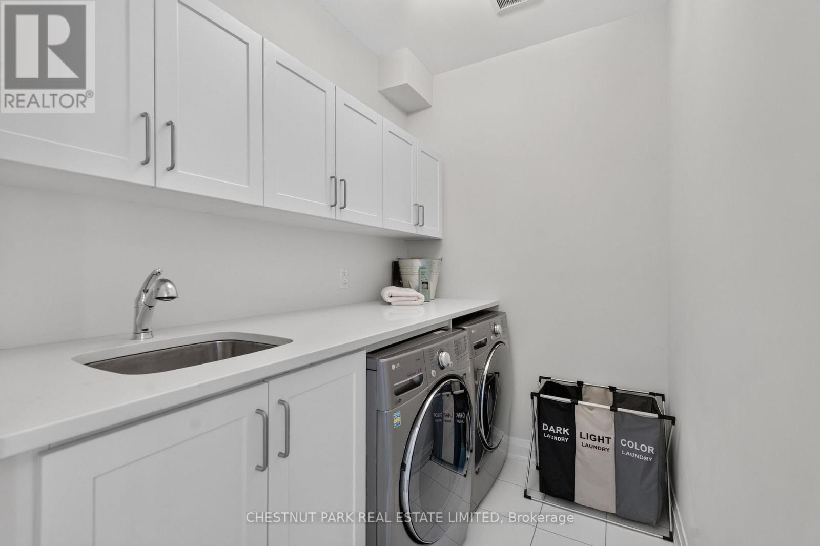40 LOWTHER AVENUE - 35