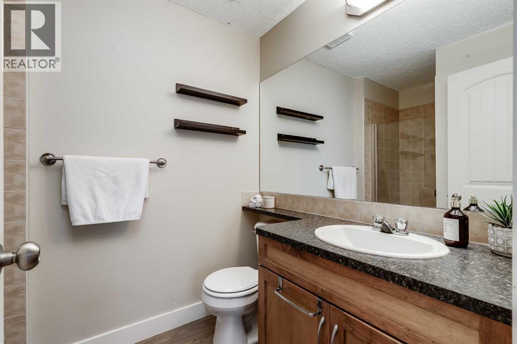 3, 125 Village Heights SW photo 17