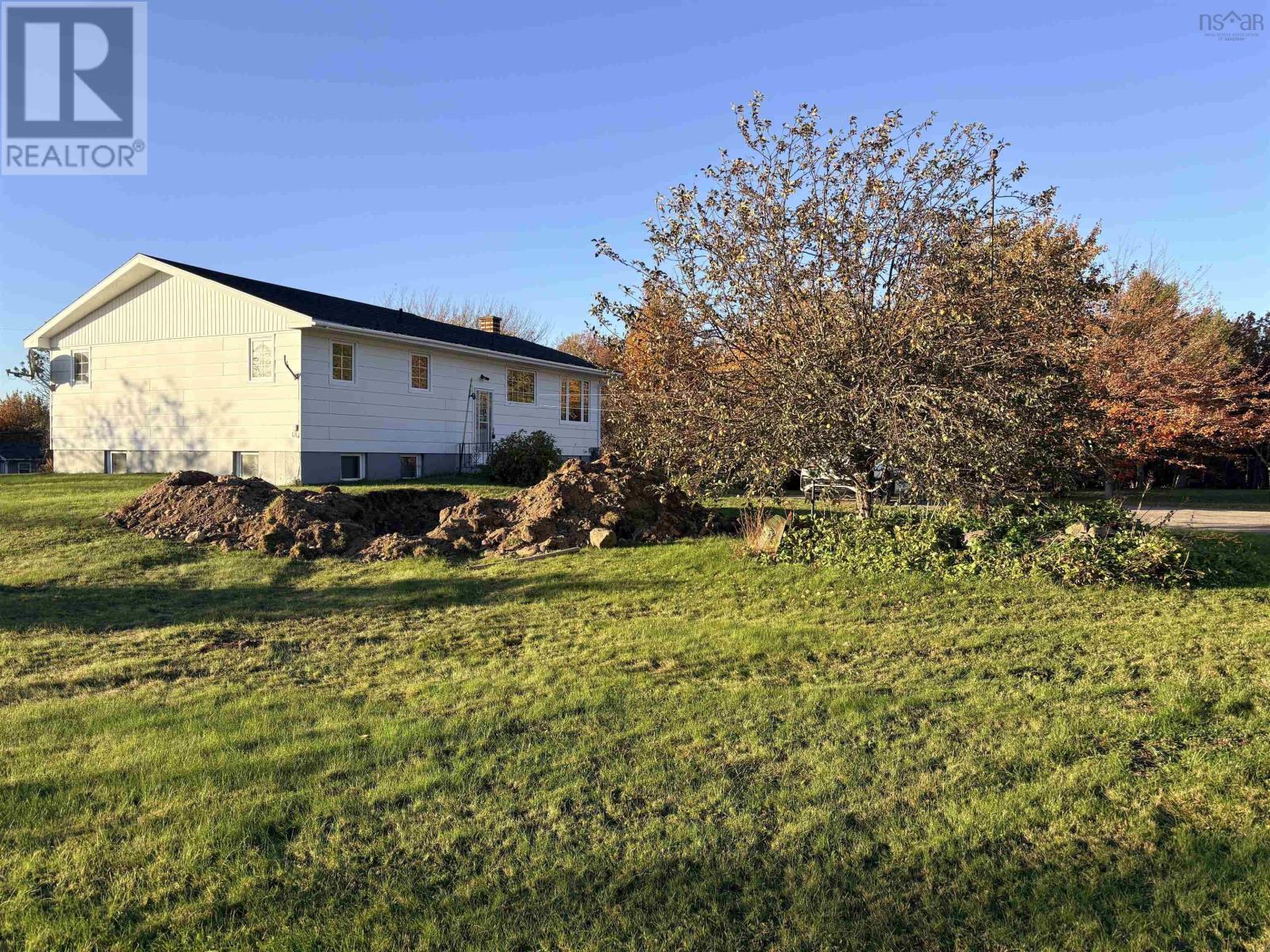 2561 Highway 327 photo 5