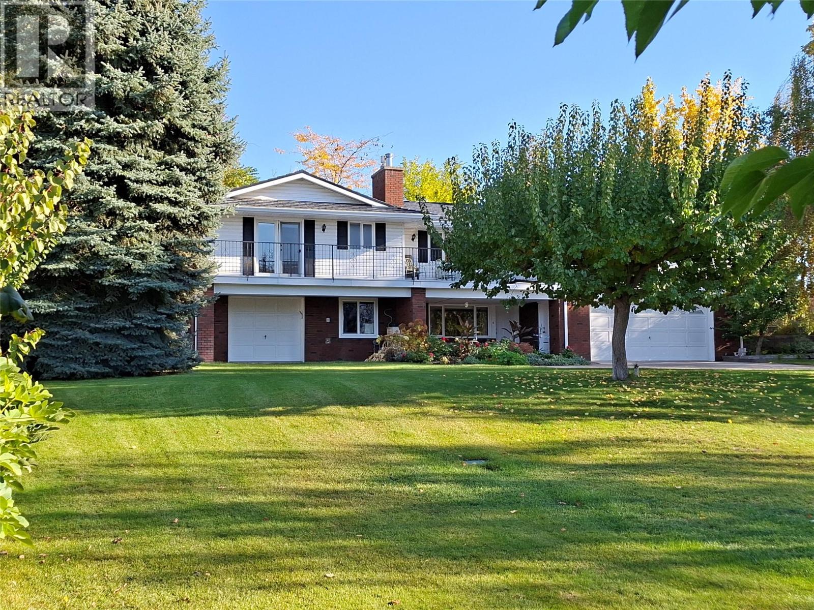 4306 36th Avenue - 40