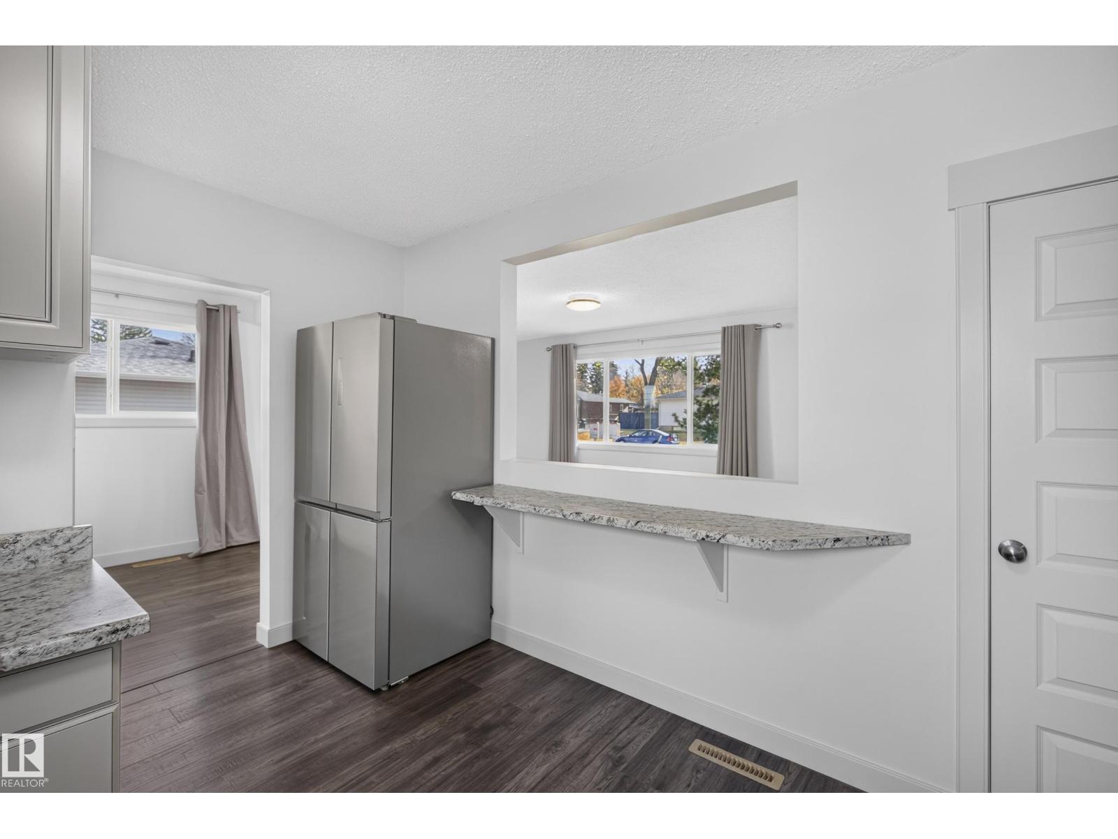 58 Pine Street, photo 15