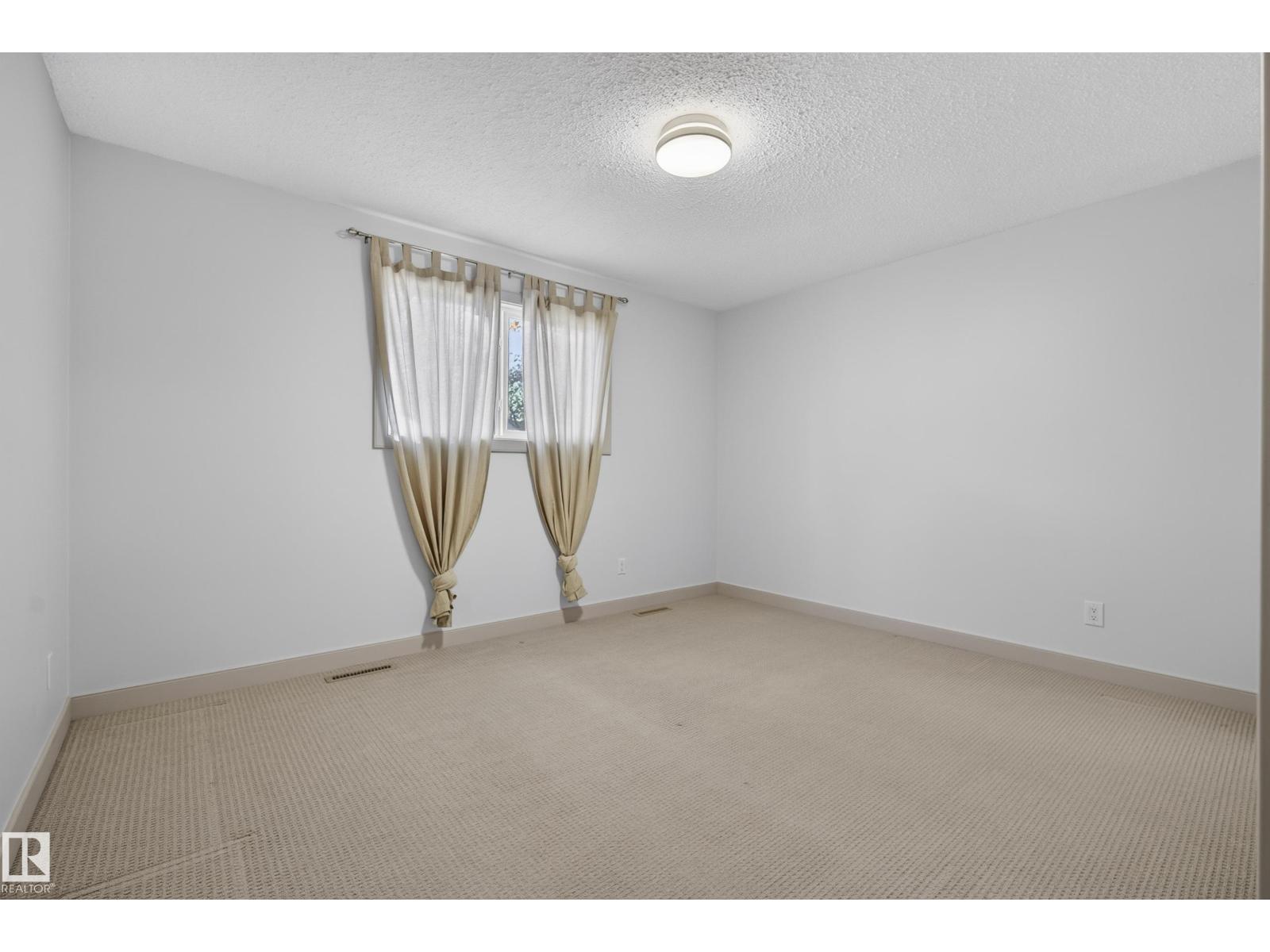 58 Pine Street, photo 17