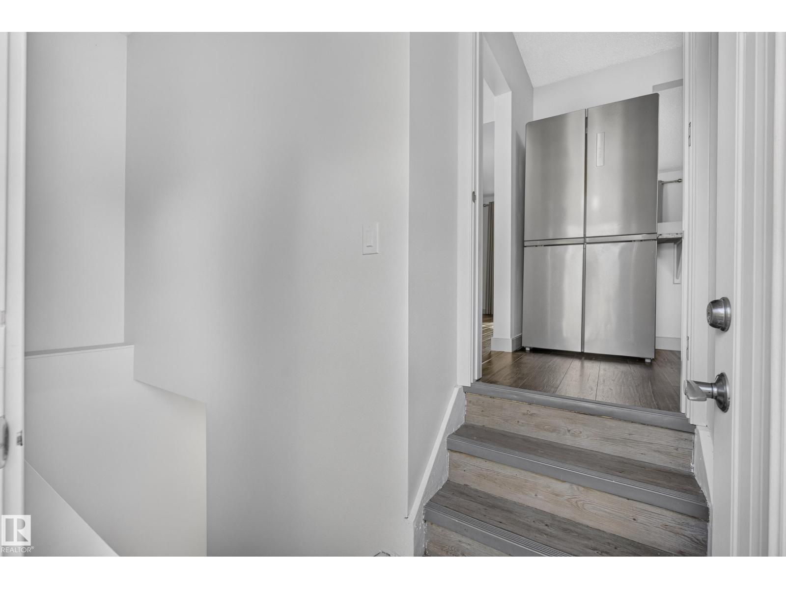58 Pine Street, photo 25