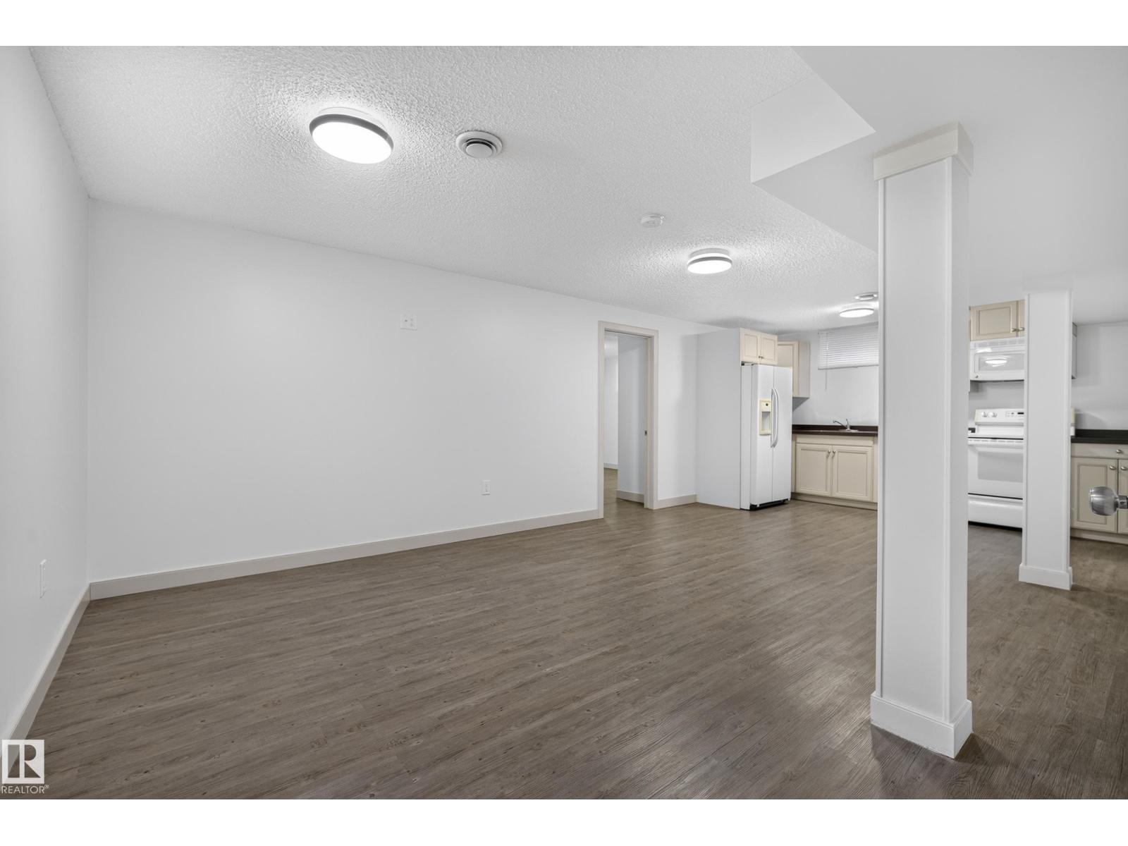 58 Pine Street, photo 27