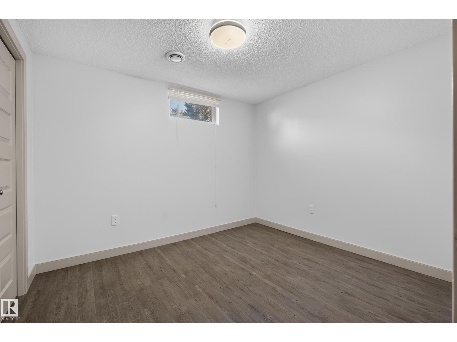 58 Pine Street, photo 33