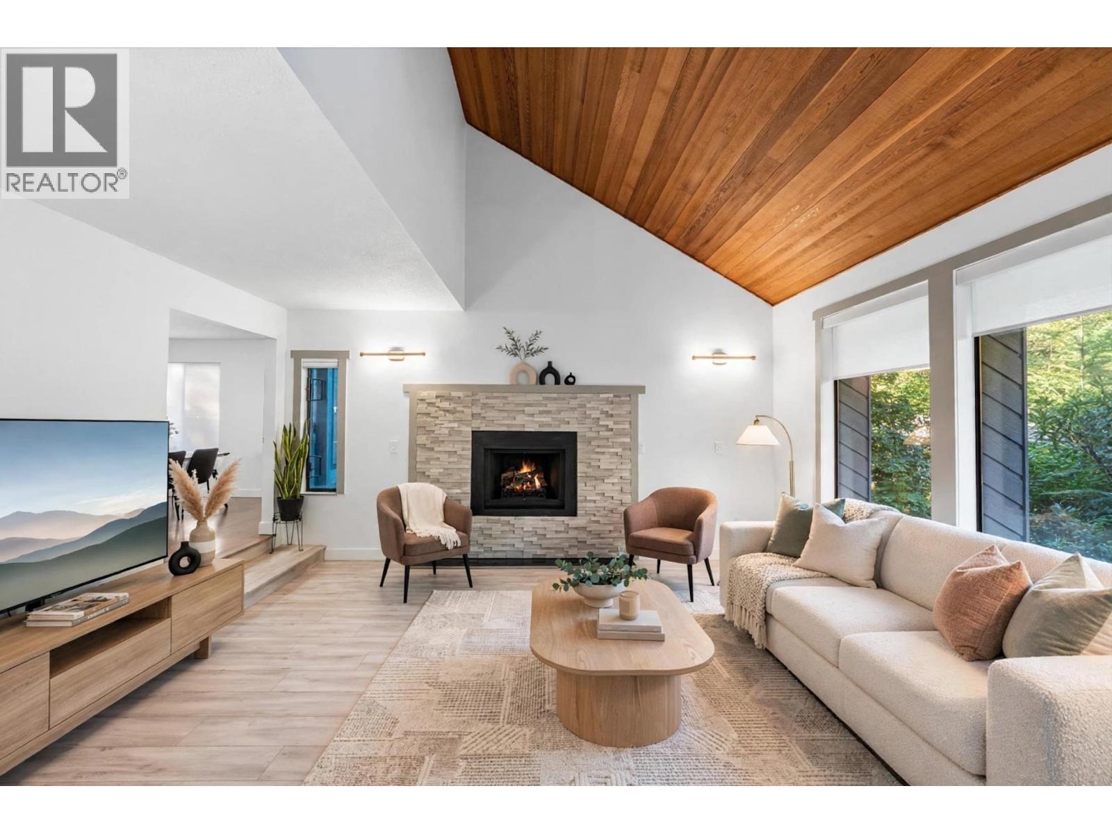 Photo of 5520 HUCKLEBERRY LANE 2