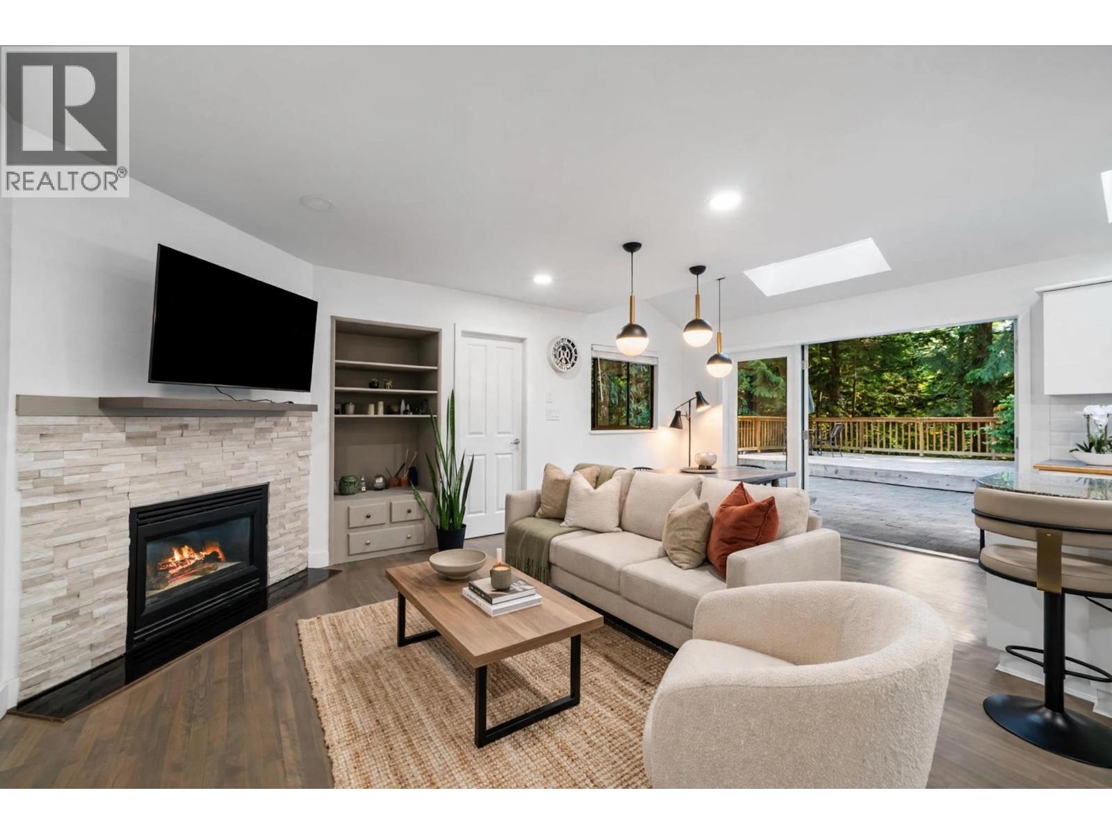 Photo of 5520 HUCKLEBERRY LANE 3