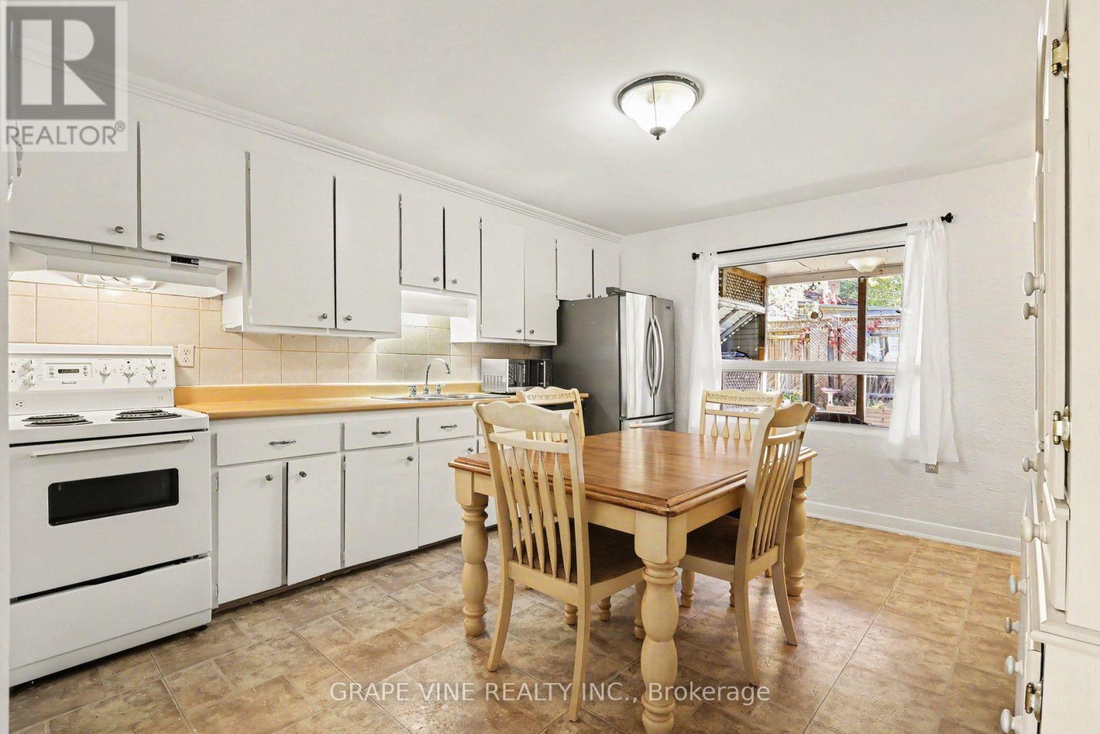 371 LAROUCHE STREET, Ottawa — photo 6