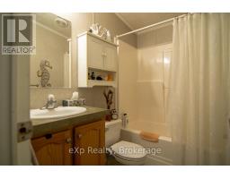 123 Rosewood Drive, Georgian Bluffs, ON N4K5N5 Photo 16
