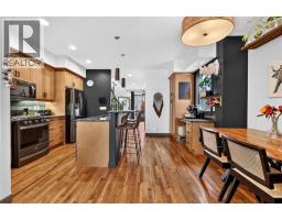 Family room - 2117 15 Street Sw, Calgary, AB T2T3Y9 Photo 14
