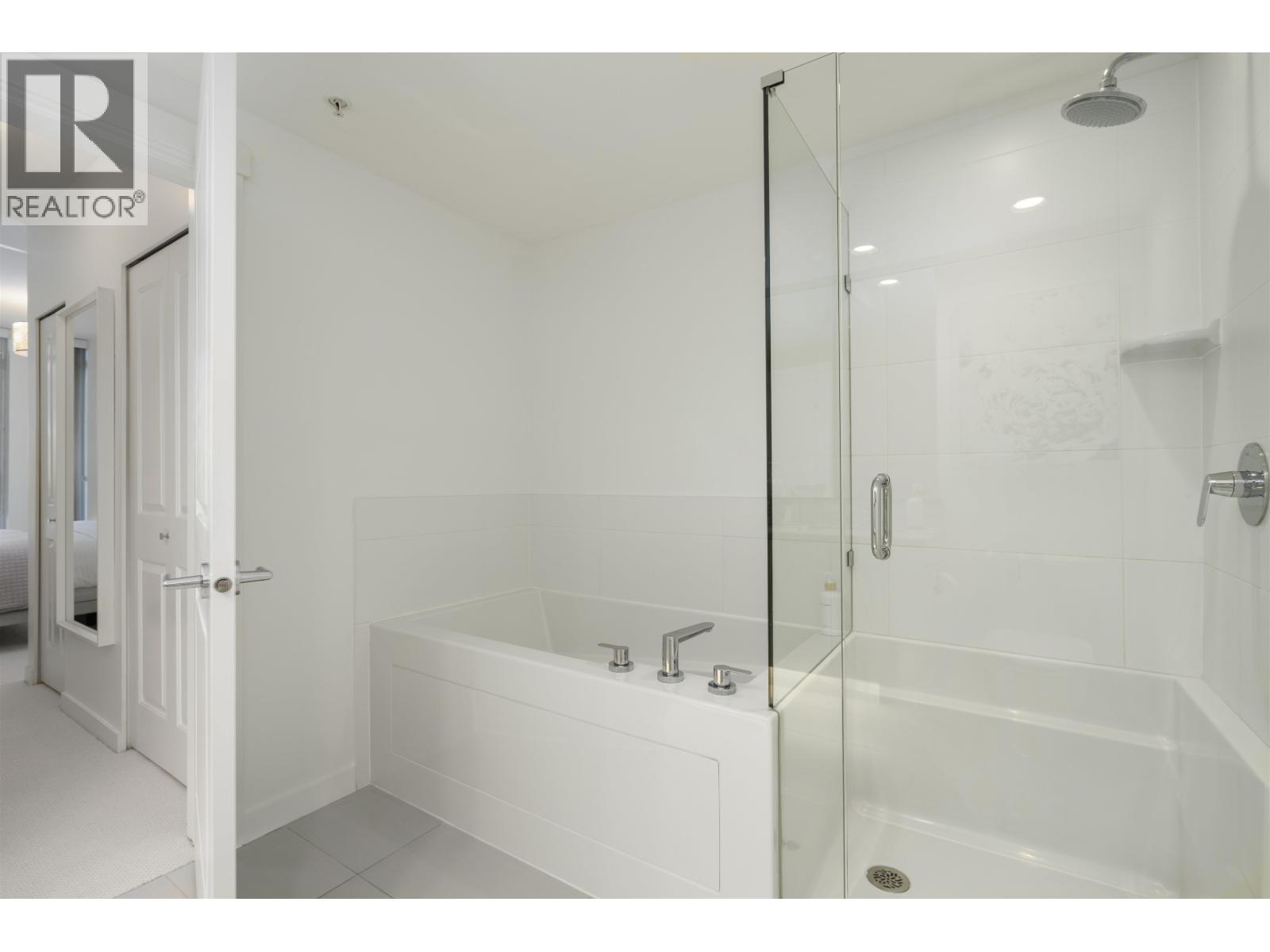 Photo of 206 3168 RIVERWALK AVENUE 18