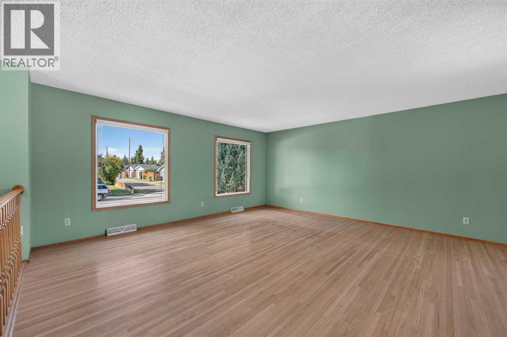 637 Willowburn Crescent SE, Calgary — photo 7