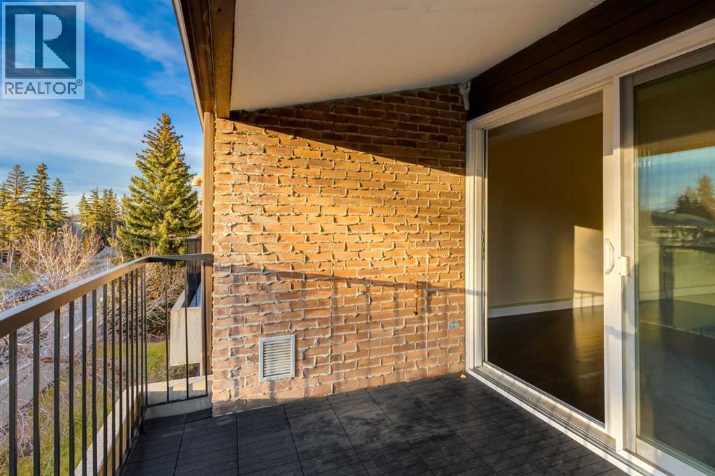 1402, 201 Braeglen Close SW photo 25