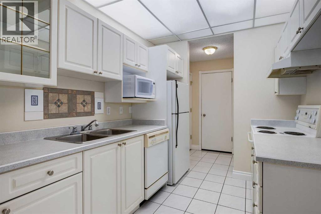 1402, 201 Braeglen Close SW photo 7