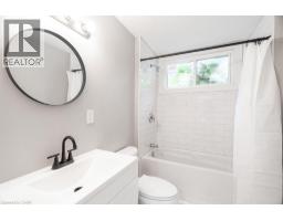 Foyer - 354 Spruce Street, London, ON N5W4N7 Photo 16
