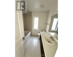 Kitchen - 7 Gateway Drive, Barrie, ON L9J0C2 Photo 8