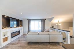 Family room - 30 Rockridge Crescent, Blumenort, MB R0A0C1 Photo 6