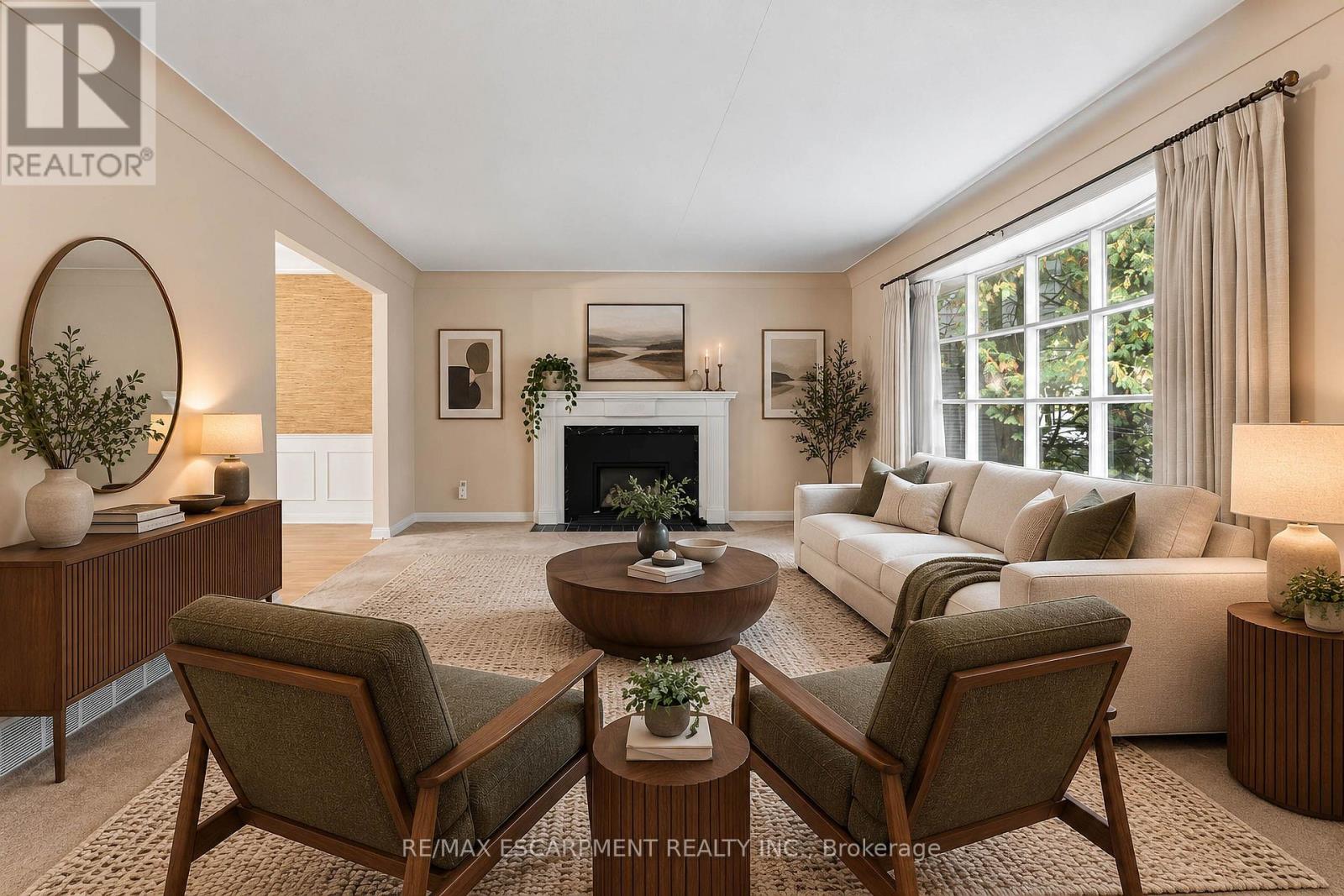 99 RUNNYMEDE CRESCENT, London North (North J) — photo 7