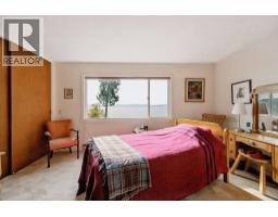 3443 Beach Avenue, Roberts Creek, BC V0N2W2 Photo 29