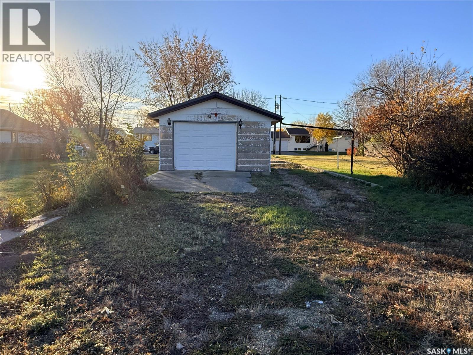 61 14th AVENUE SE, Swift Current — photo 9