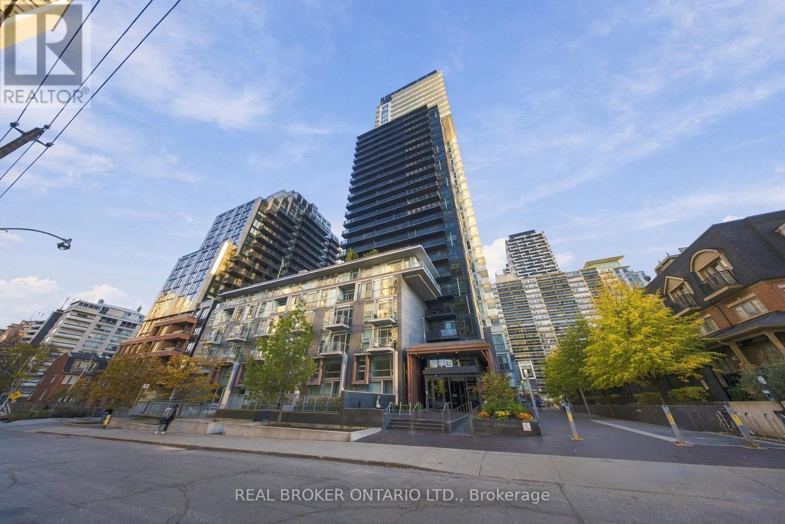 2004- 101 Erskine Avenue, Toronto, ON photo 21